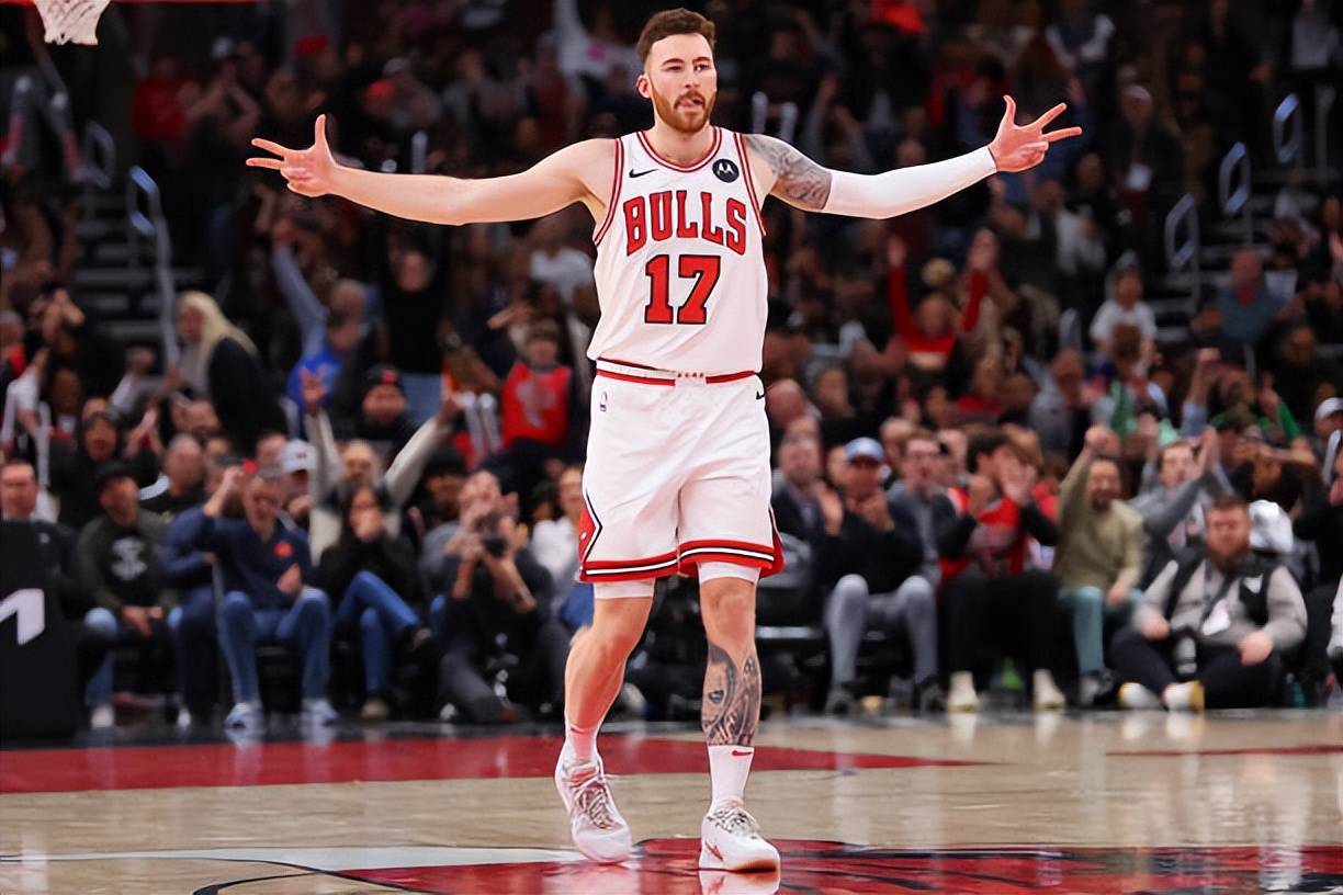 关于蒂姆在公牛比赛中战术调整，反败为胜引发热议！比赛高潮迭起的信息-金年会平台